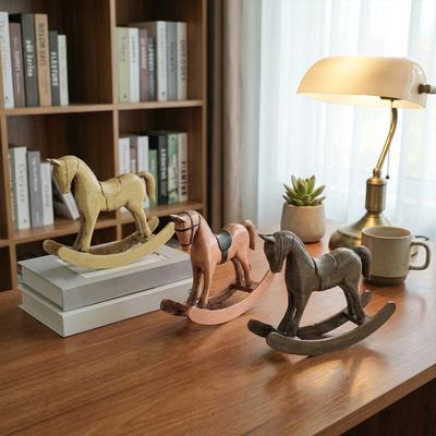 Деревянная лошадка-качалка Фигурка Винтажная статуэтка лошади Скульптура Домашний Офис Гостиная Полка для книг Настольное украшение