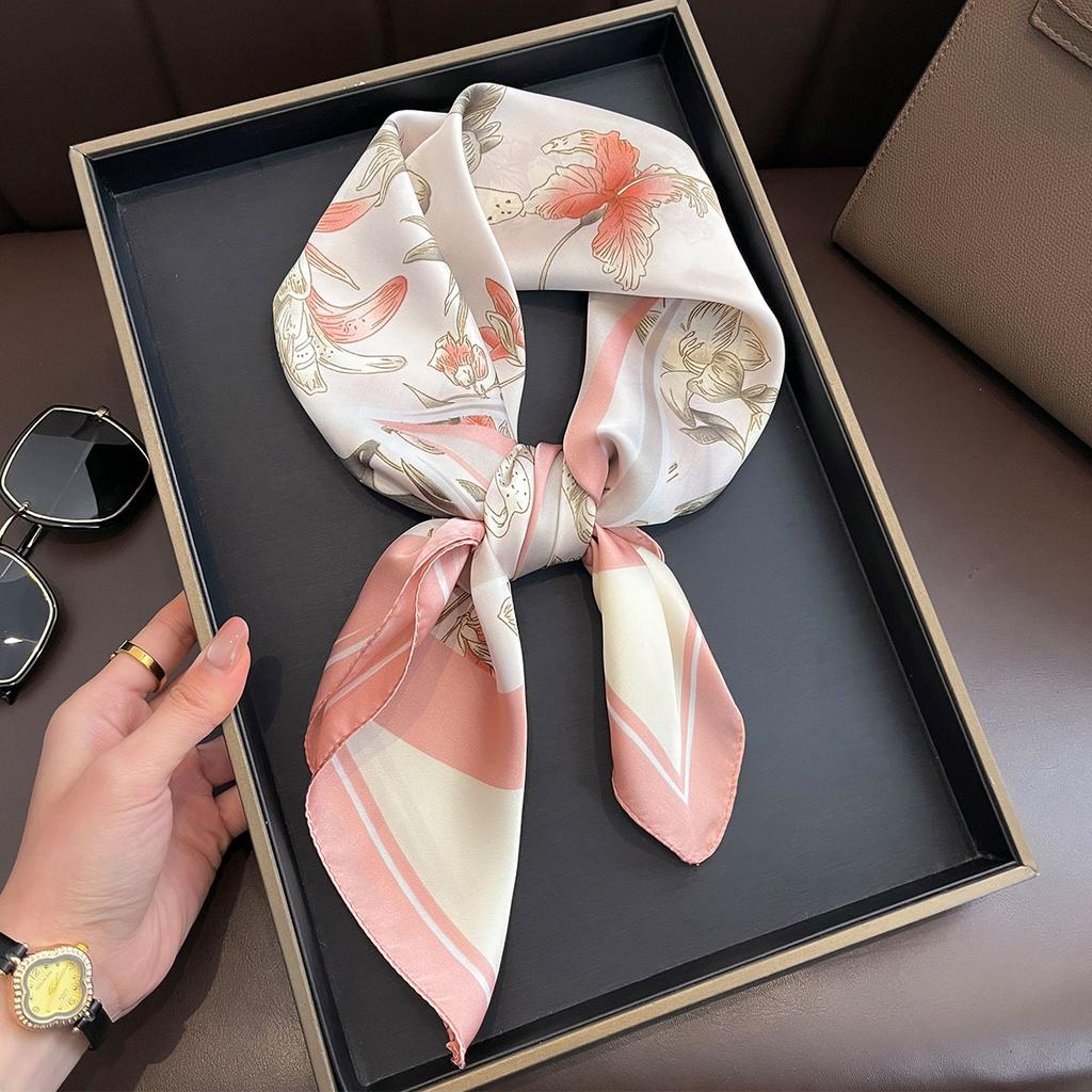 70*70cm Floral Print Decorate Silk Square Scarfs for Women Neck Ties Fashion Bag Ribbions Femamle Hijab Sunscreen Shawl New