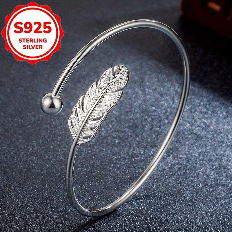 Silver minimalist elegant feather bracelet, exquisite, simple, nostalgic, vintage, personalized, diverse, very suitable for women