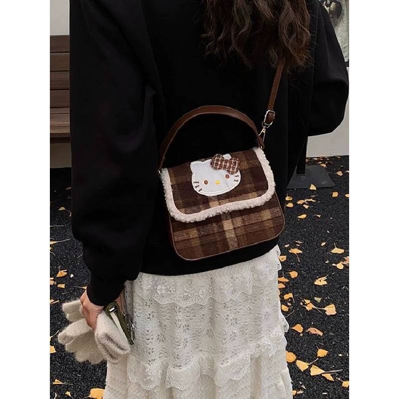 Vintage Hello Kitty Pattern Pu Crossbody Bag With Padded Straps For Men And Women