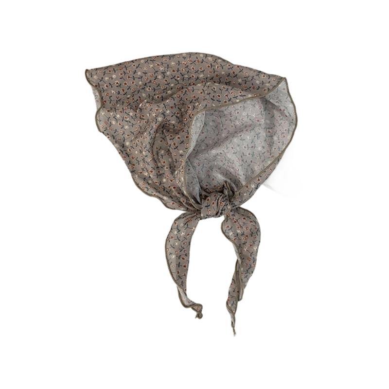 Stylish Flower Pattern Triangular Scarf Breathable Bandana Head Scarf for Women Vacation Wear Photography Accessories