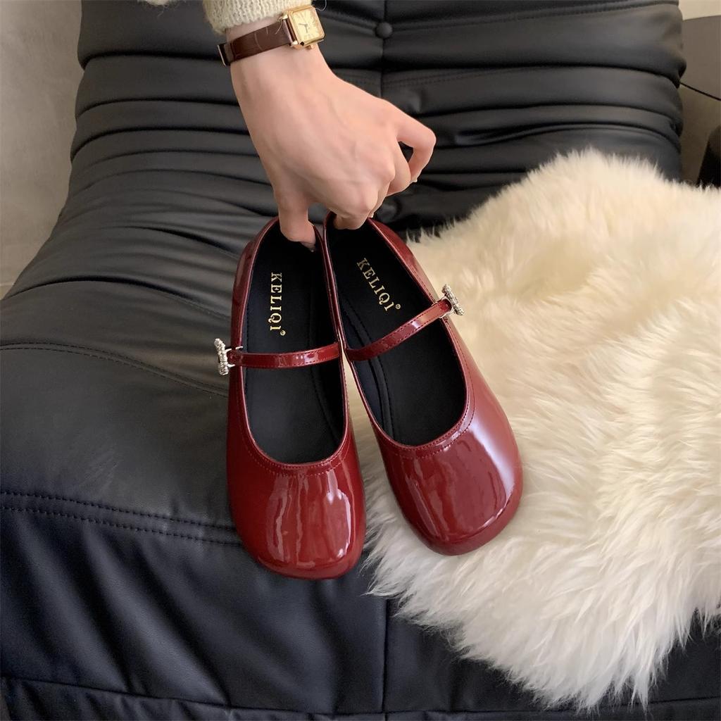 Французский вечерний бриз с круглым носком и неглубоким горлом, женские туфли на плоской подошве, весенние модели 2024 года, корейская версия, нежная фея, туфли Мэри Джейн из кожи