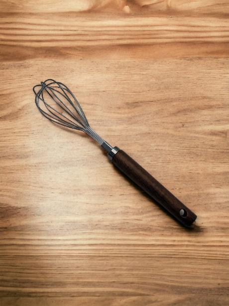 STEEL EGG WHISKER WITH WOODEN HANDLE 29 cm