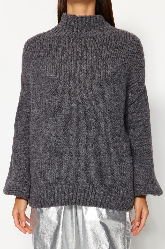 Женский модный стильный свитер фиолетовый мягкий текстурированный толстый трикотаж с круглым вырезом