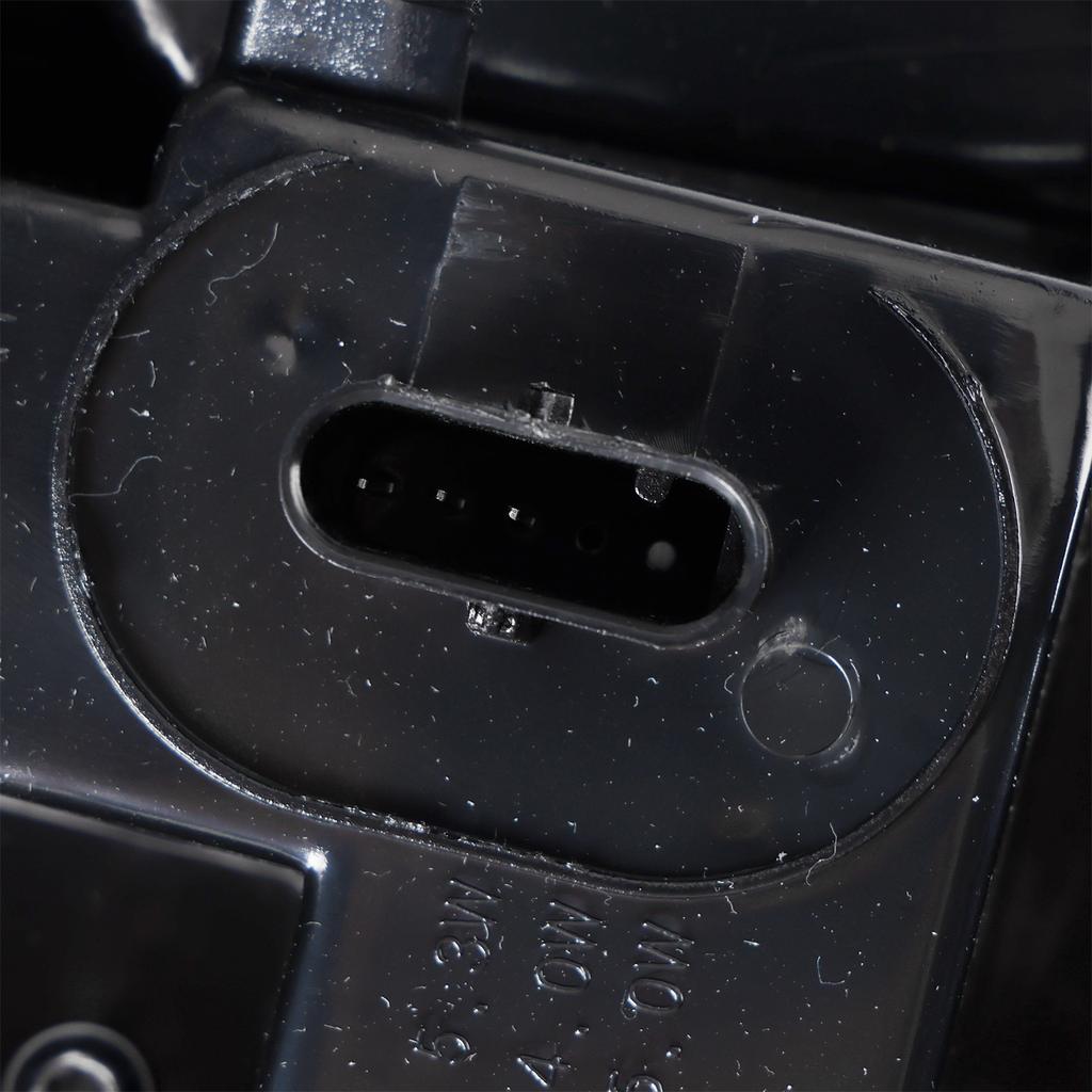 L+R LED Tail Lamp Outer Rear Tail Light 3 Pin For Tesla Model 3 Y 2017-2023