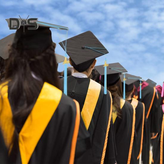 Выпускная кисточка 2025 года 9-дюймовая кисточка с подвеской 2025 года Стандартная кисточка Памятный подарок для выпускных церемоний Фотографии