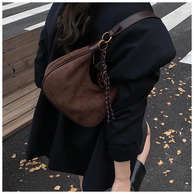 IELGY Ladies Messenger Bag Suede Fashion Retro Frosted Dumpling Bag