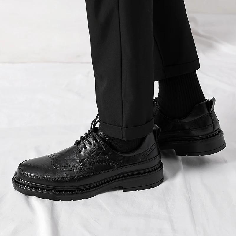 Британский стиль Высококачественные мужские кожаные туфли коричневого и черного цвета Hombre повседневные деловые туфли-броги Классические деловые повседневные туфли для мужчин