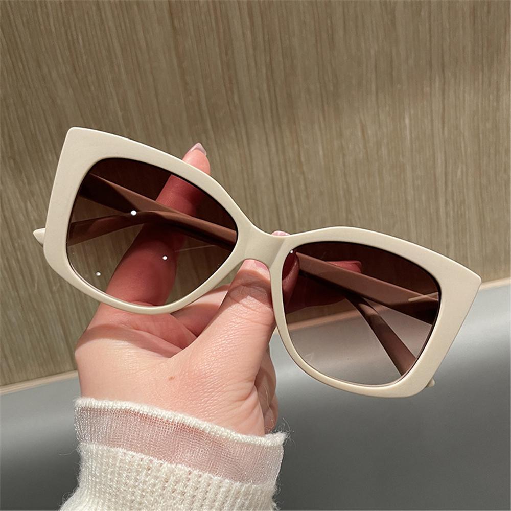 Summer Pink Shades Large Frame Street Shooting Sun Glasses Trendy Photo Propses  for Women