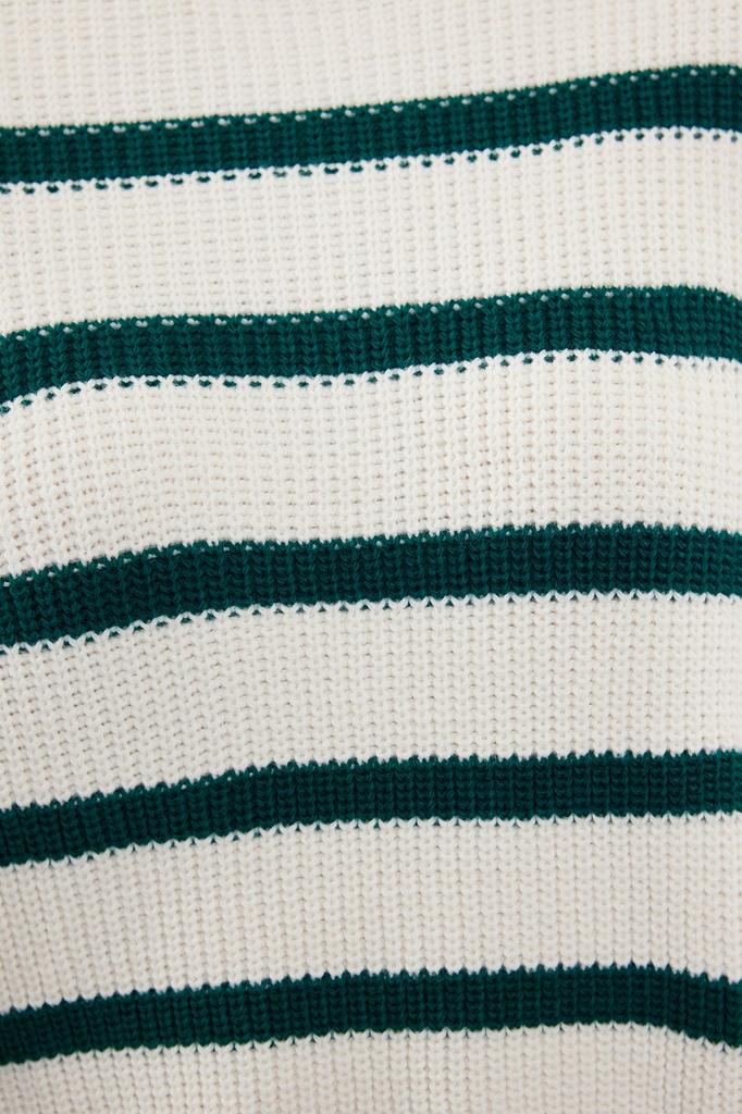 Women's Fashionable Stylish Sweater Black Wide Pattern Striped Knitwear Sweater