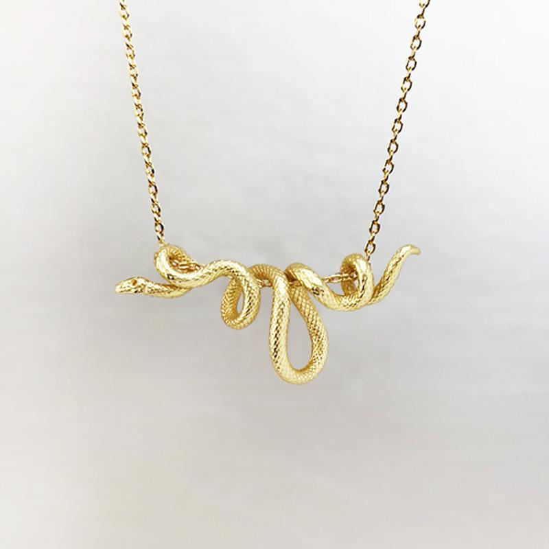 Европейский и американский Хэллоуин ретро ужасы красноглазый череп кулон ожерелье мужской тренд крылья летучей мыши праздничный кулон