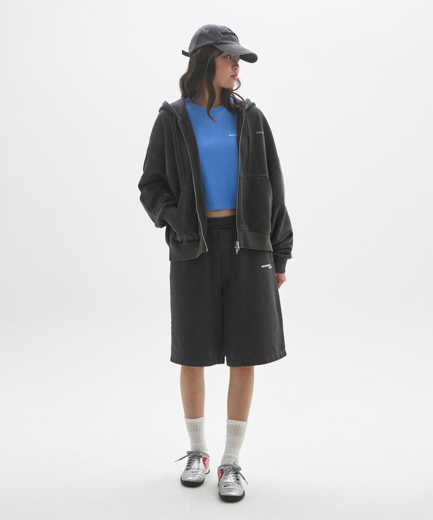 MOONSUN M.C Unisex, Logo Pigment-Dyed Sweat Shorts / Charcoal