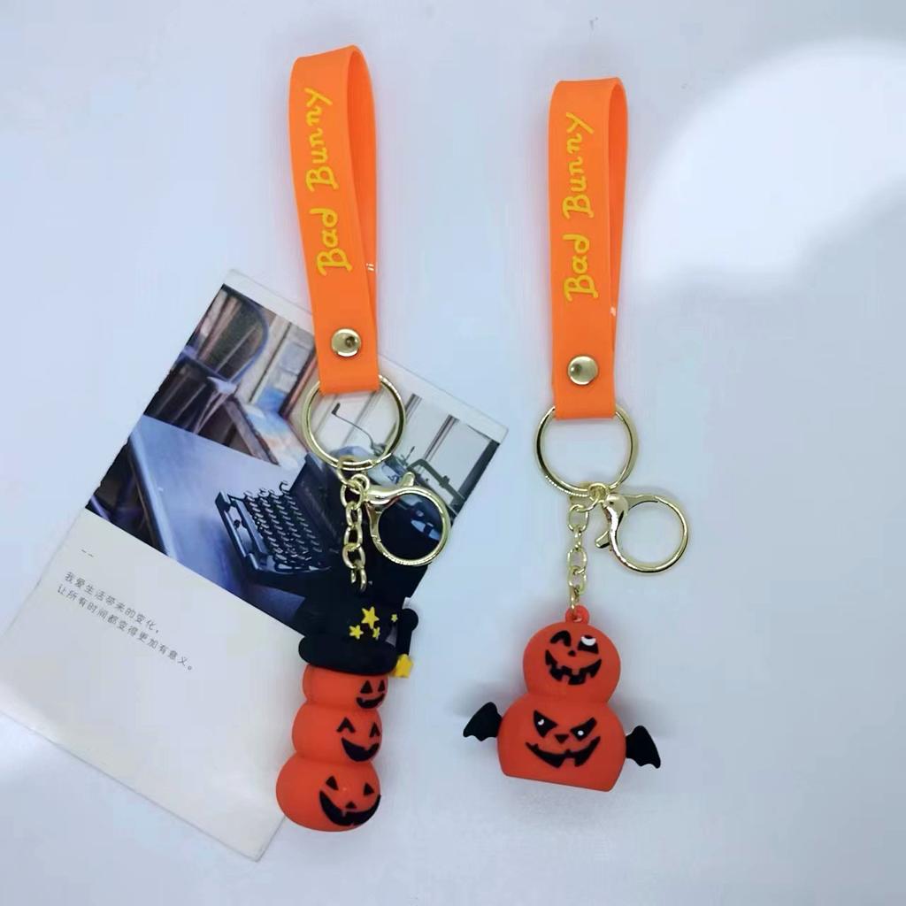 New Halloween Pumpkin Keychain Bag Car Keychain with Gift Personalized Gifts Y2k Fashion Toys Anime Cartoon Frind Kawaii Cute