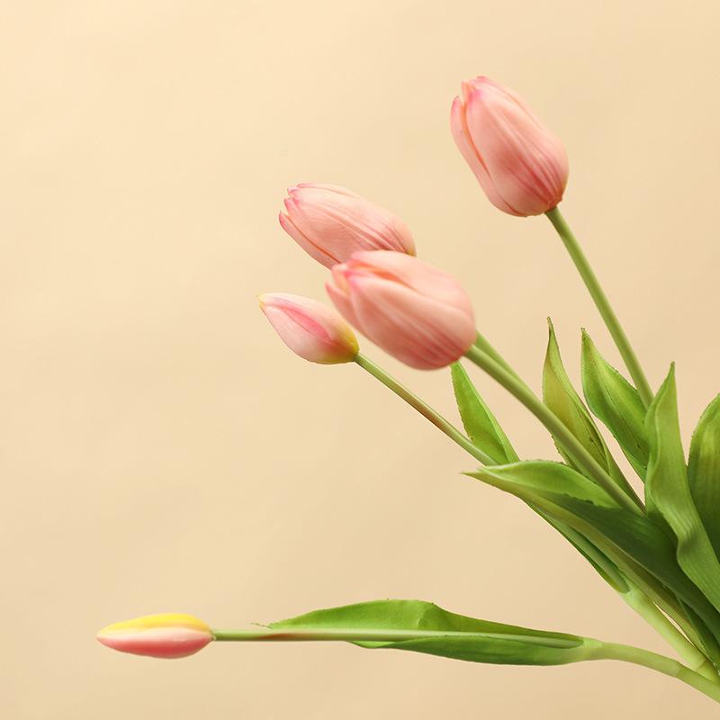 High-end simulated tulip bouquets, home hotel wedding decoration ornaments, photography shooting props, fake flowers