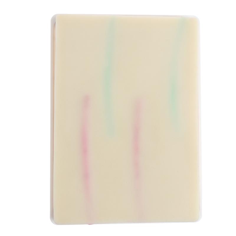 Модель для отработки навыков венепункции. Силиконовая учебная модель для наложения швов на кожу человека.