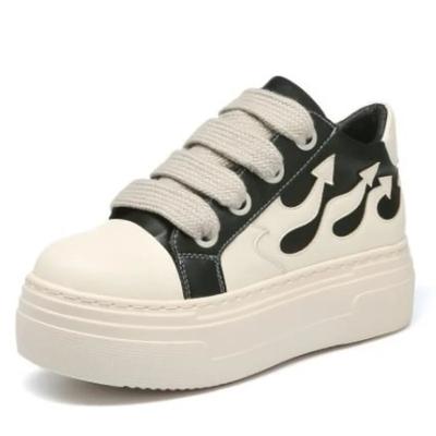 Мода 2024 Новые женские кроссовки Обувь Толстая подошва Увеличивающие платформы Обувь Женская мода Пламя Обувь для девочек Весна Осень