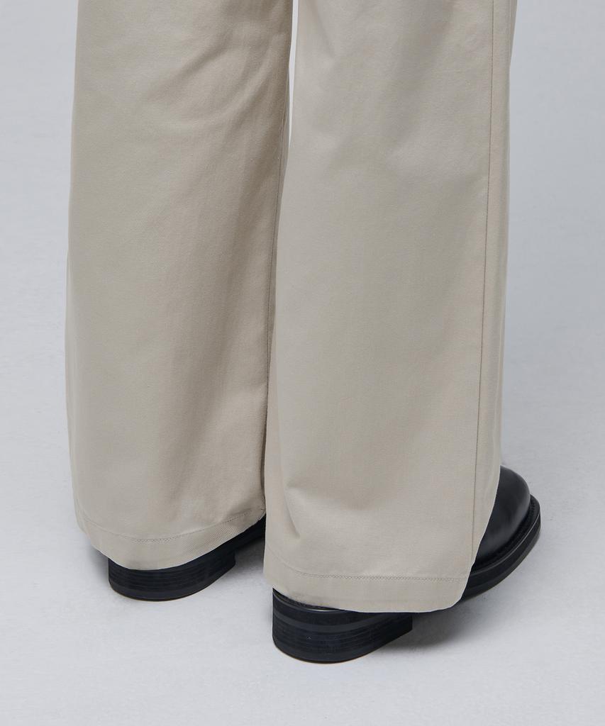 MUSINSA STANDARD Two-Tuck Wide Chino Pants [Light Beige]