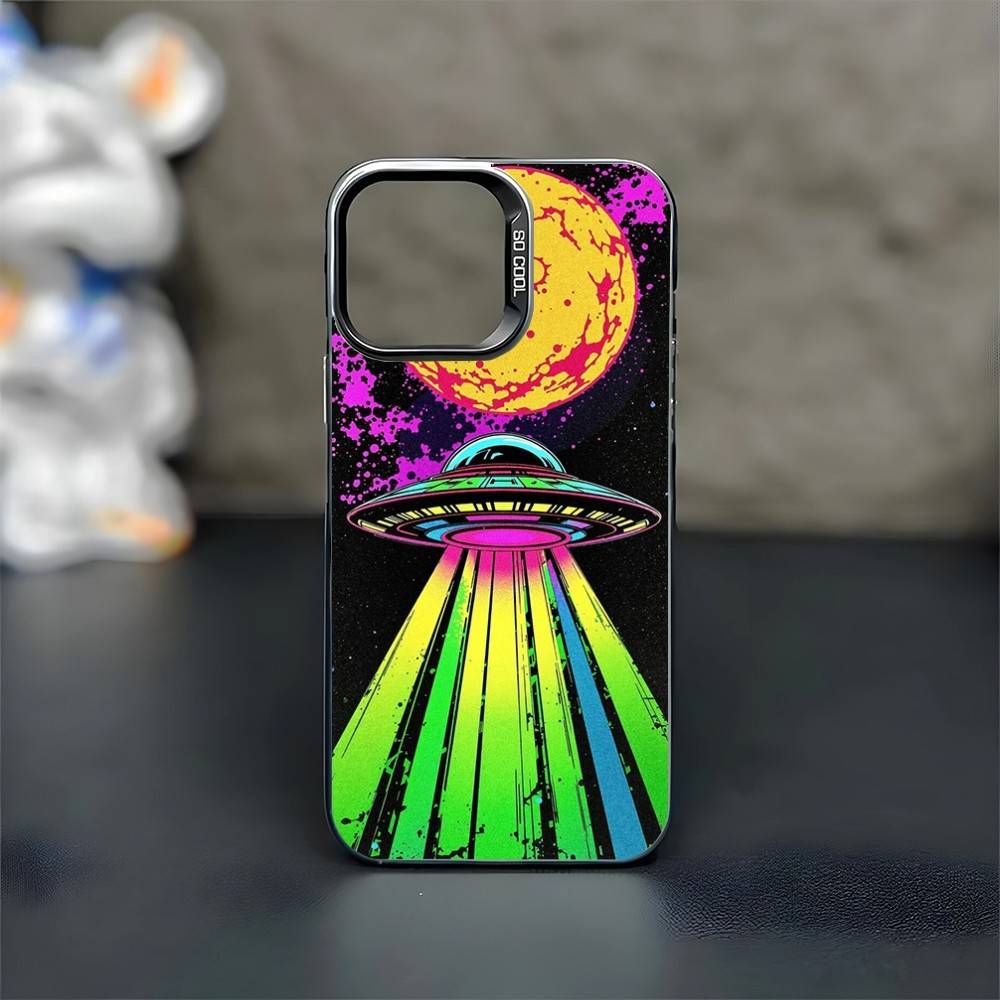 Чехол для телефона с рисунком НЛО и пришельца для iPhone 17, 16, 15, 14, 13, 12, 11 Plus, Pro Max, Черный Матовый, Ударопрочный