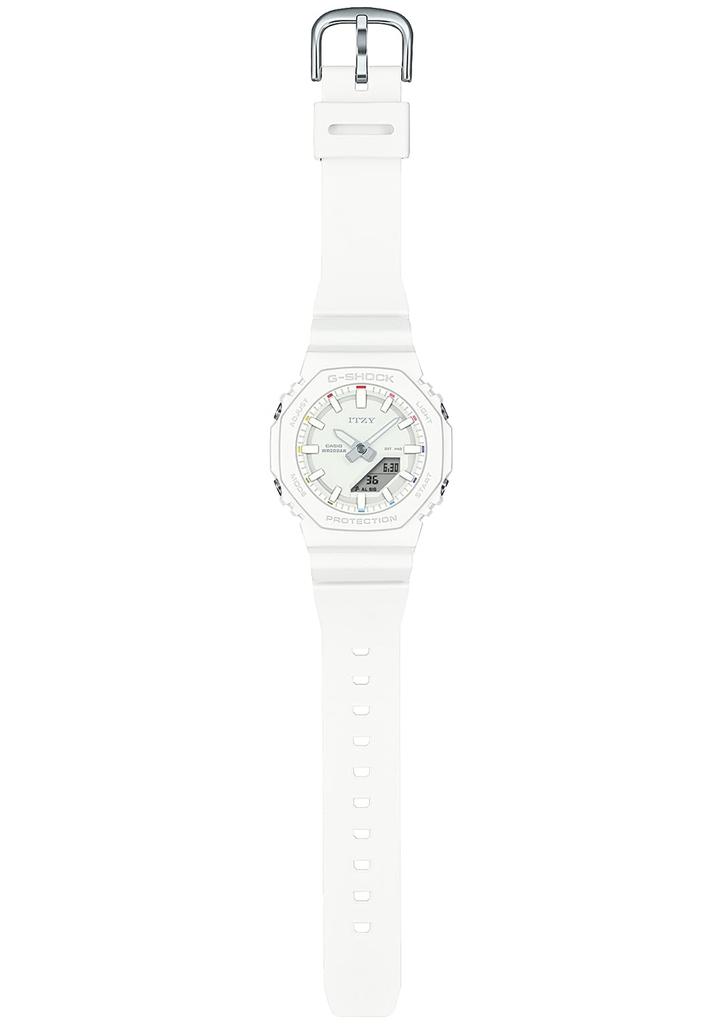 Часы Collaboration Model Белый [Casio] G-Shock []ITZY GMA-P2100IT-7AJR Женские