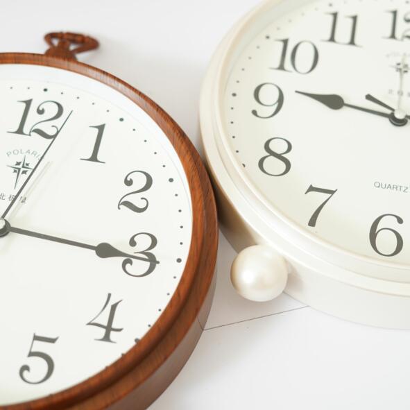 Polaris Пожилой Мужчина Бесшумный Будильник Большие Цифровые Домашние Часы Современные Простые Студенческие Настольные Часы Гостиная Спальня Настольные Часы