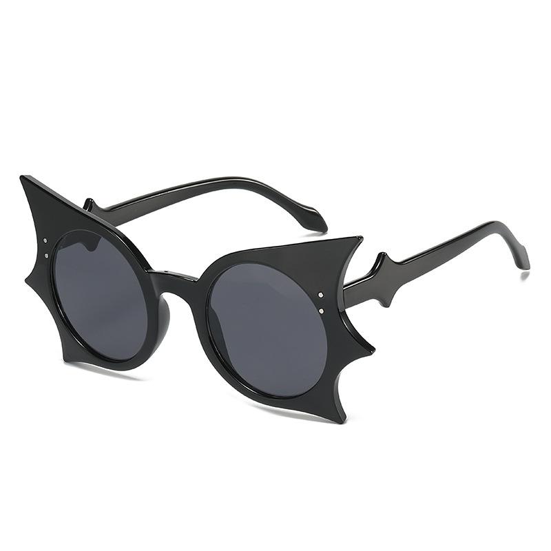 Butterfly Frame Funny Personality Women Fashion Sunglasses Hip Hop Street Punk Festival Accessories