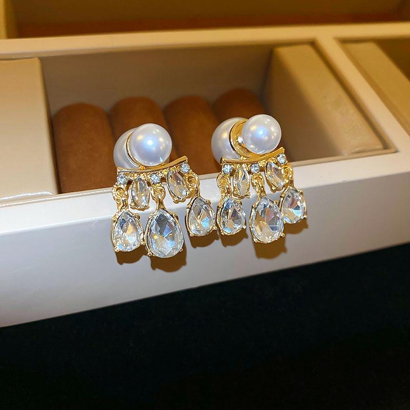 Серьги-цветы из пресноводного жемчуга с посеребренными и позолоченными иглами из настоящего золота, высококлассные серьги, французские серьги в стиле легкой роскоши, элегантные серьги для женщин