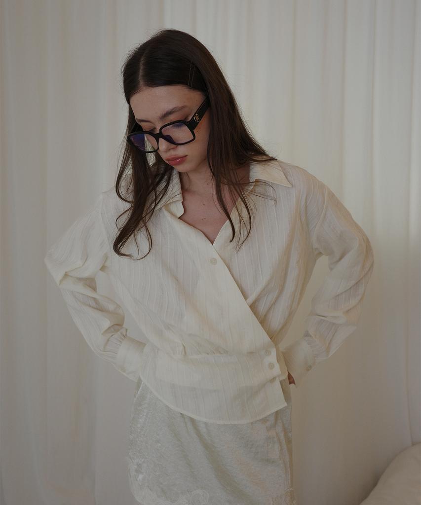 SALON DE YOHN Soft Cotton Wrap Blouse_ Ivory
