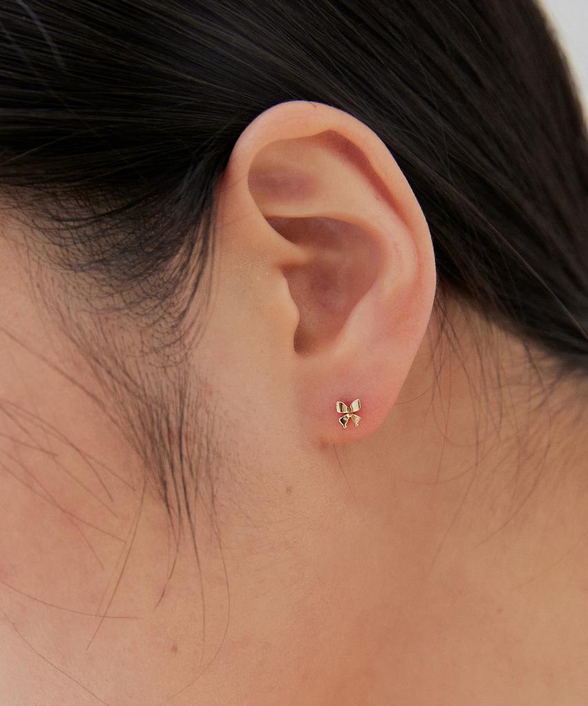 Серьги-гвоздики 14K с мини-бабочками