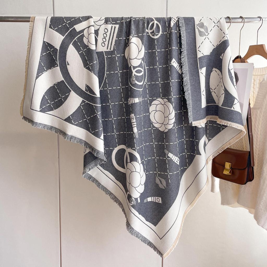 Модный женский утолщенный теплый платок из искусственного кашемира, простой атмосферный шарф с помпонами.