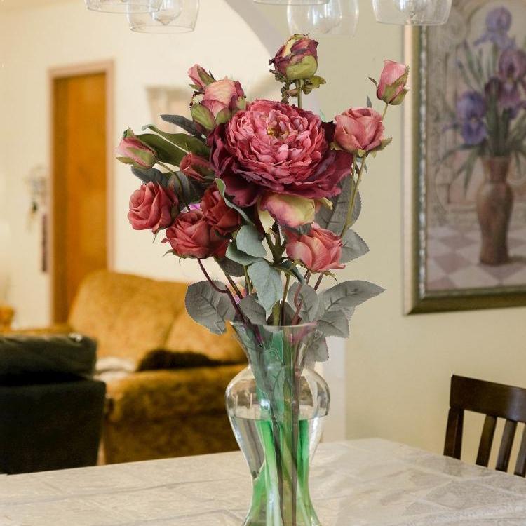 Валентинки Искусственные пионы Розы Реалистичные искусственные букеты со стеблями Шелковые цветочные композиции для дома Внутренние кофейные украшения Декор стола Свадьба