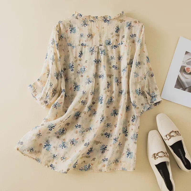 Летняя льняная рубашка с цветочным принтом и воротником-ушком