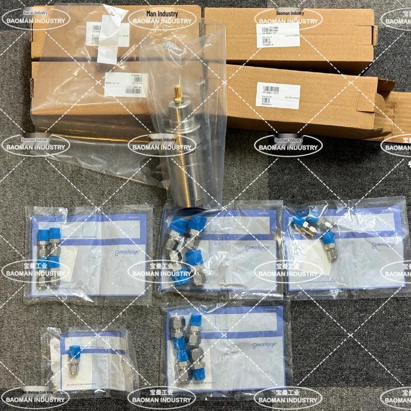 Фитинг Swagelok из нержавеющей стали для трубки 8 мм с наружной резьбой NPT, номер детали. SS-8M0-1-8BT.
