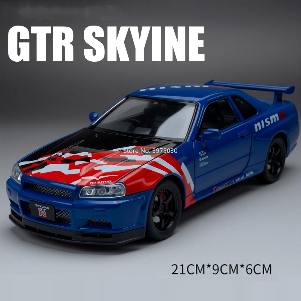 1:24 Легкосплавный Зарядник GTR SKYLINE Модели Автомобилей Литые Игрушки Машинка с Оттягивающимся Механизмом и Светом Музыкой Транспортные Средства Коллекционный Предмет