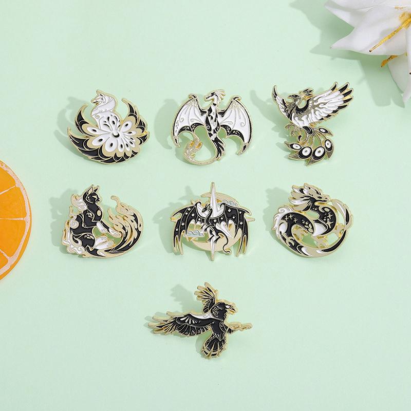 Dragon Eagle Enamel Pins Pterosauria Brooches Lapen Pin Badge Backpack Decor