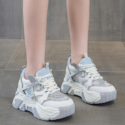 Женская обувь – Кроссовки