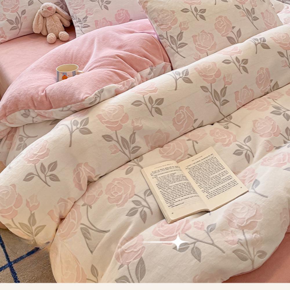 Утолщенный резной молочный флисовый комплект из четырех предметов, флисовое одеяло, простыня из кораллового флиса