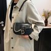 Shoulder Designer Elegant Bag For Women Modern Chain Detail Versatile Small Handbag