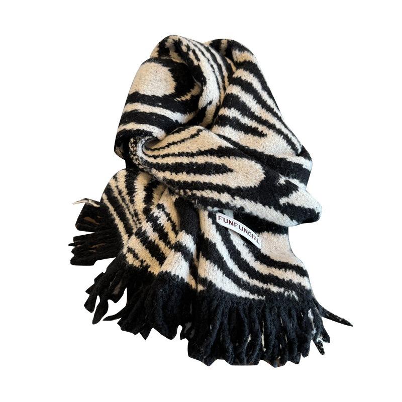 Zebra Pattern Scarf Female Winter Versatile Student New Fashion Scarf Thickened Warm Autumn and Winter Shawl