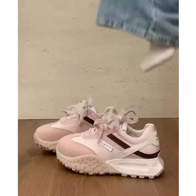 Маленький человек невидимый внутренний рост 7 см немецкие тренировочные туфли 2025 весна повседневные универсальные спортивные туфли Форреста Гампа увеличение роста женщины