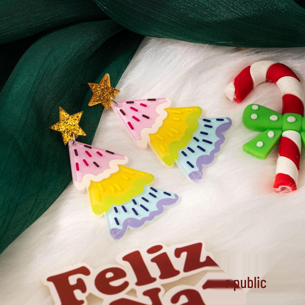 Преувеличенные серьги-снежинки: Креативный акриловый рождественский дизайн для женщин