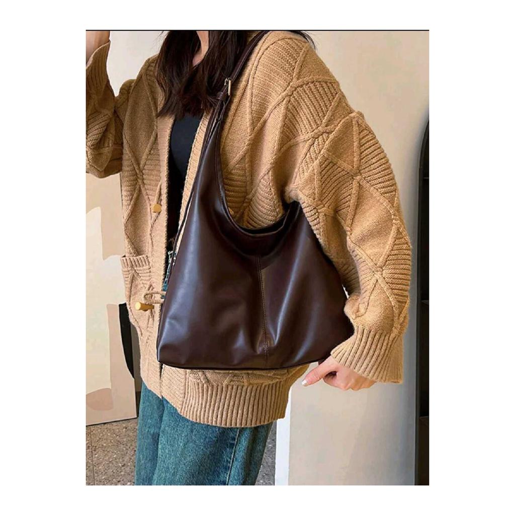 Women's Black Shoulder Bag Soft Inside And Outside Textured Quality Workmanship And Soft Faux Leather Hand Bag