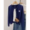 Темно-синий свитер-кардиган вязаный с вышивкой в стиле колледж твист женский осенний мягкий восковой универсальный однобортный топ куртка