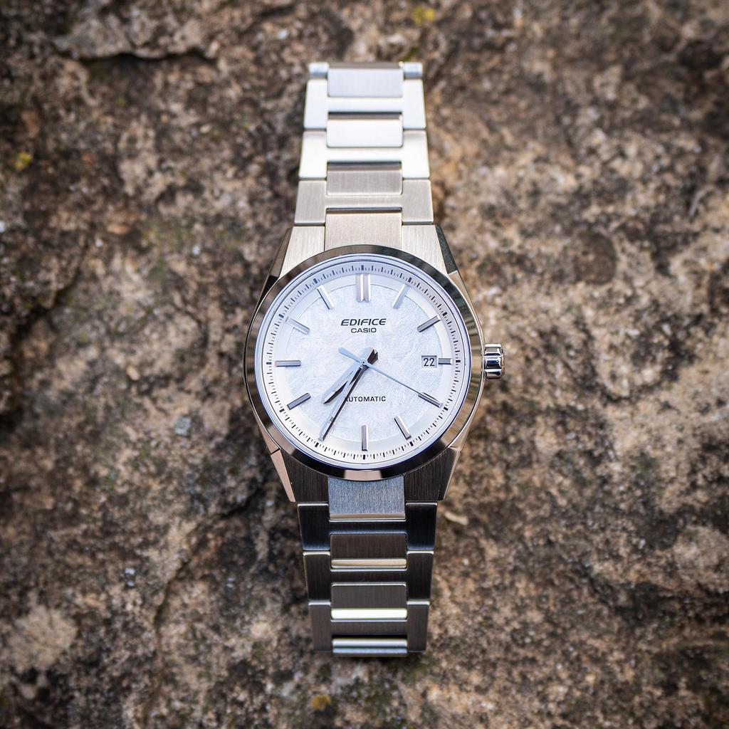 Casio Мужские механические автоматические часы Edifice EFK-110D-7AJF с сапфировым стеклом, белые