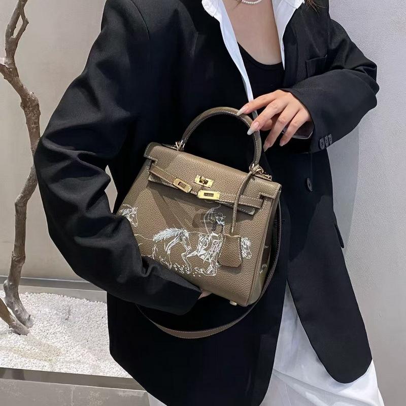 2026 новая кожаная женская сумка первого слоя коровья кожа того мягкая кожа Пегас coated duck bag трансграничная оптовая торговля