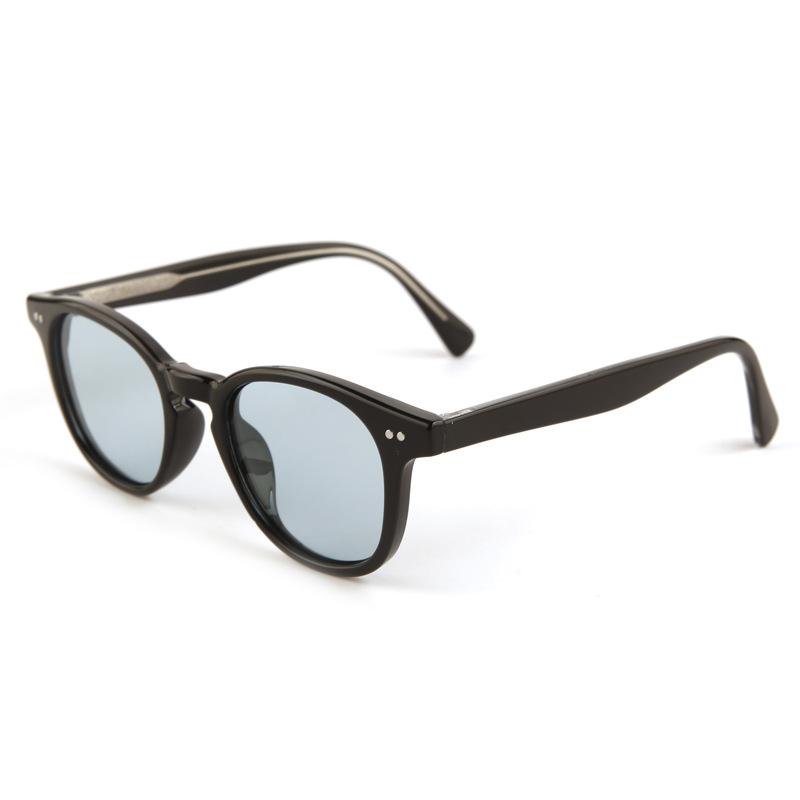 Fashion Polarized sunglasses for driving Men's pin temple Street photography Trendy sunglasses