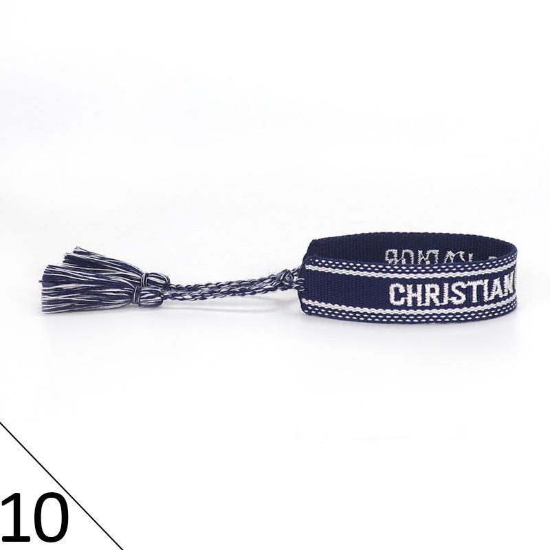 Браслет дружбы ручной работы с вышивкой и кисточками для женщин