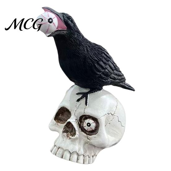Compact Halloween Decoration Raven on Skull Home Decor, Gothic Crow Dark Style Decor Statue, Bird Perching Skeleton Figurine, Macabre Ossuary