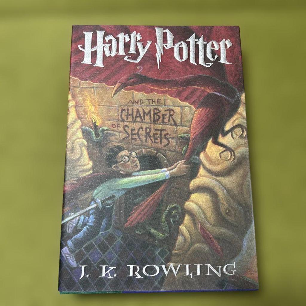 [Б/У] Гарри Поттер полный комплект в специальной коробке (в форме ствола)