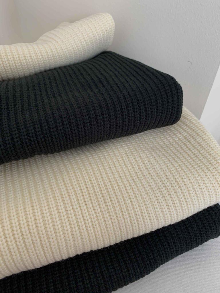 Black Off-Shoulder Embroidered Knit Sweater for Women - New Autumn 2023 Korean Style.