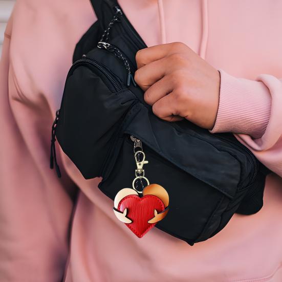 Handmade Faux Leather Heart Keychain Good Luck Decorative Love Charm Keyring Bags Backpacks Cars Accessories